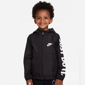 Nike Sportswear Full Zip Hooded Jacket Windrunner Boys Size 2 Black MSRP $48
